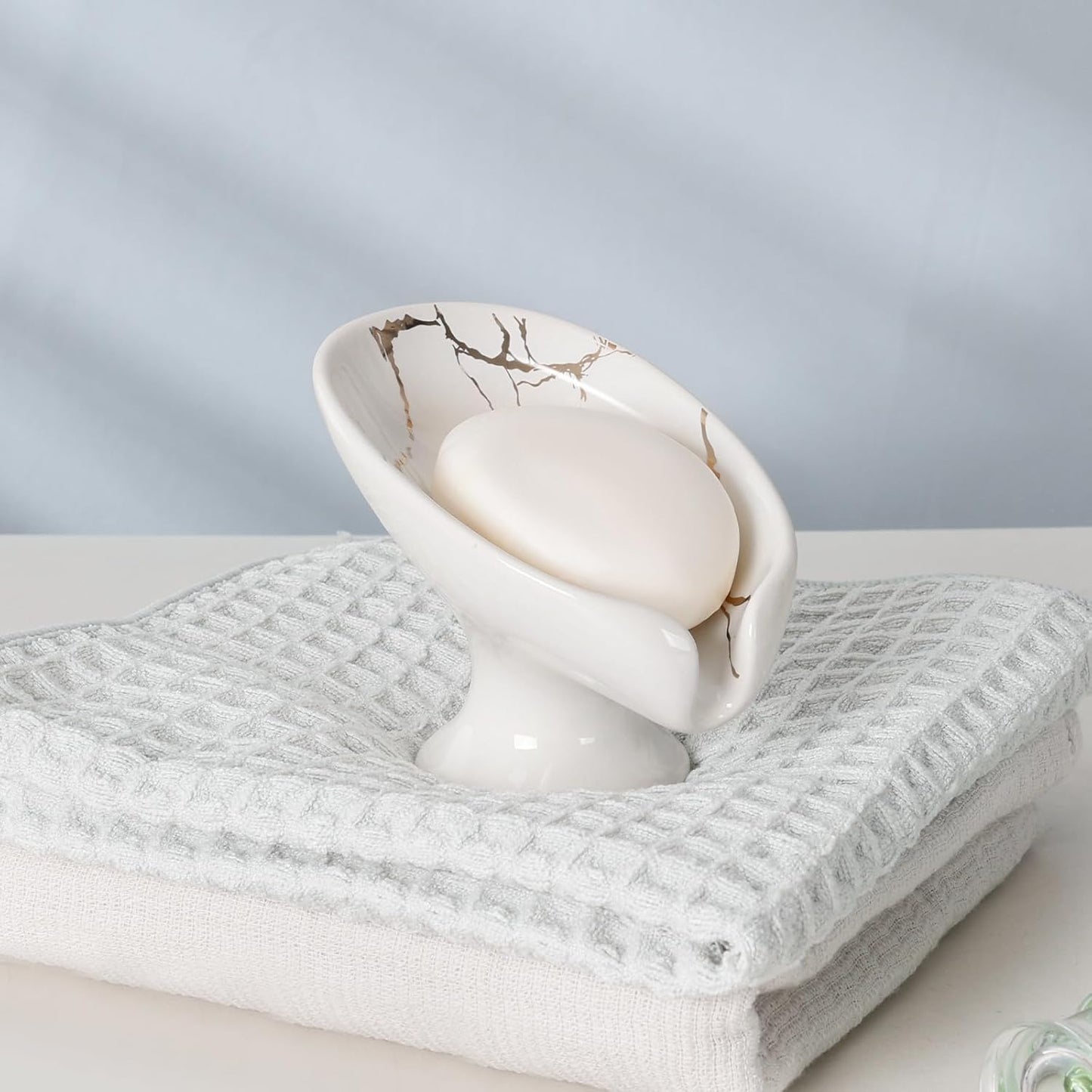 Small Soap Dish, Self Draining Bar Soap Holder for Bathroom Sink, Leaf Shaped Drainage Ceramic with Marble-Pattern Finish, Decorative Soap Dish, No Suction Cup, ANTIS'S HOME