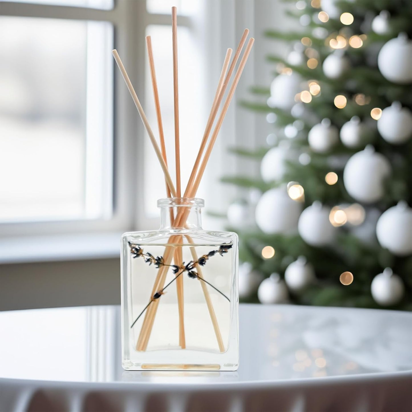 Urban Naturals Smoked Vanilla Reed Diffuser Set with Vanilla Bean, Sandalwood & Leather – 5 Ounce Sleek Black Rectangular Refillable Glass Bottle – Made in the USA