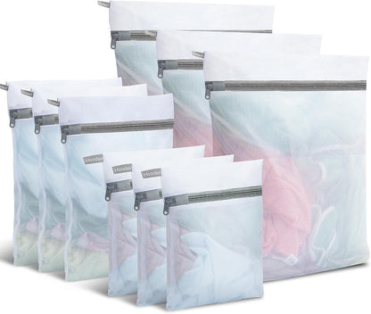Mesh Laundry Bags for Delicates, 4Pcs Laundry Bags Mesh Wash Bags,Lingerie Bags for Washing Delicates, Laundry Bag for Delicates (1 Large,1 Medium,2 Small)