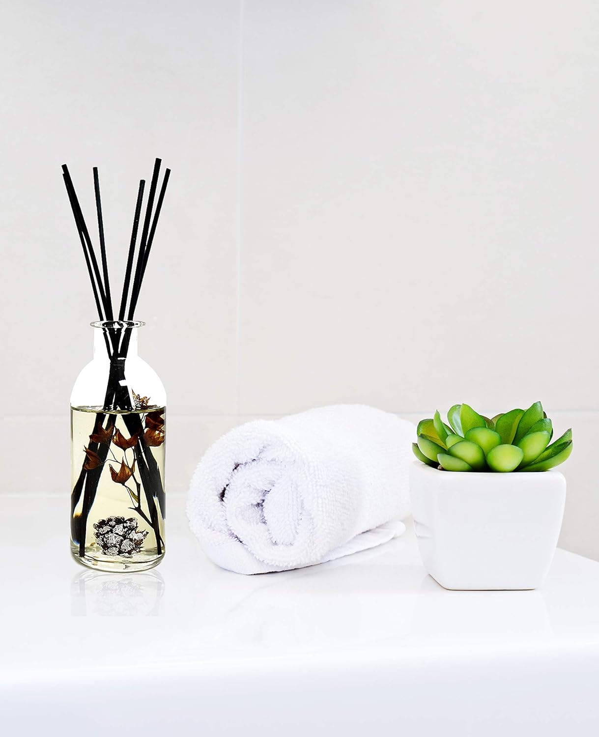 Urban Naturals Smoked Vanilla Reed Diffuser Set with Vanilla Bean, Sandalwood & Leather | Made in the USA - Colors A
