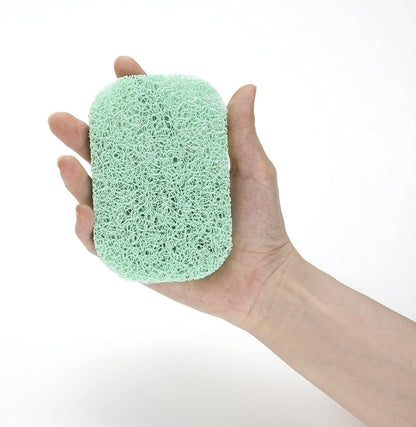 Snowkingdom 4 Pack White Soap Saver Holder for Bar Soap Shower Bathroom Dish Self Draining Lift Pad Porous Construction air circulate 2.9" x 4.5" PVC Non-BPA Non-Slip Durable