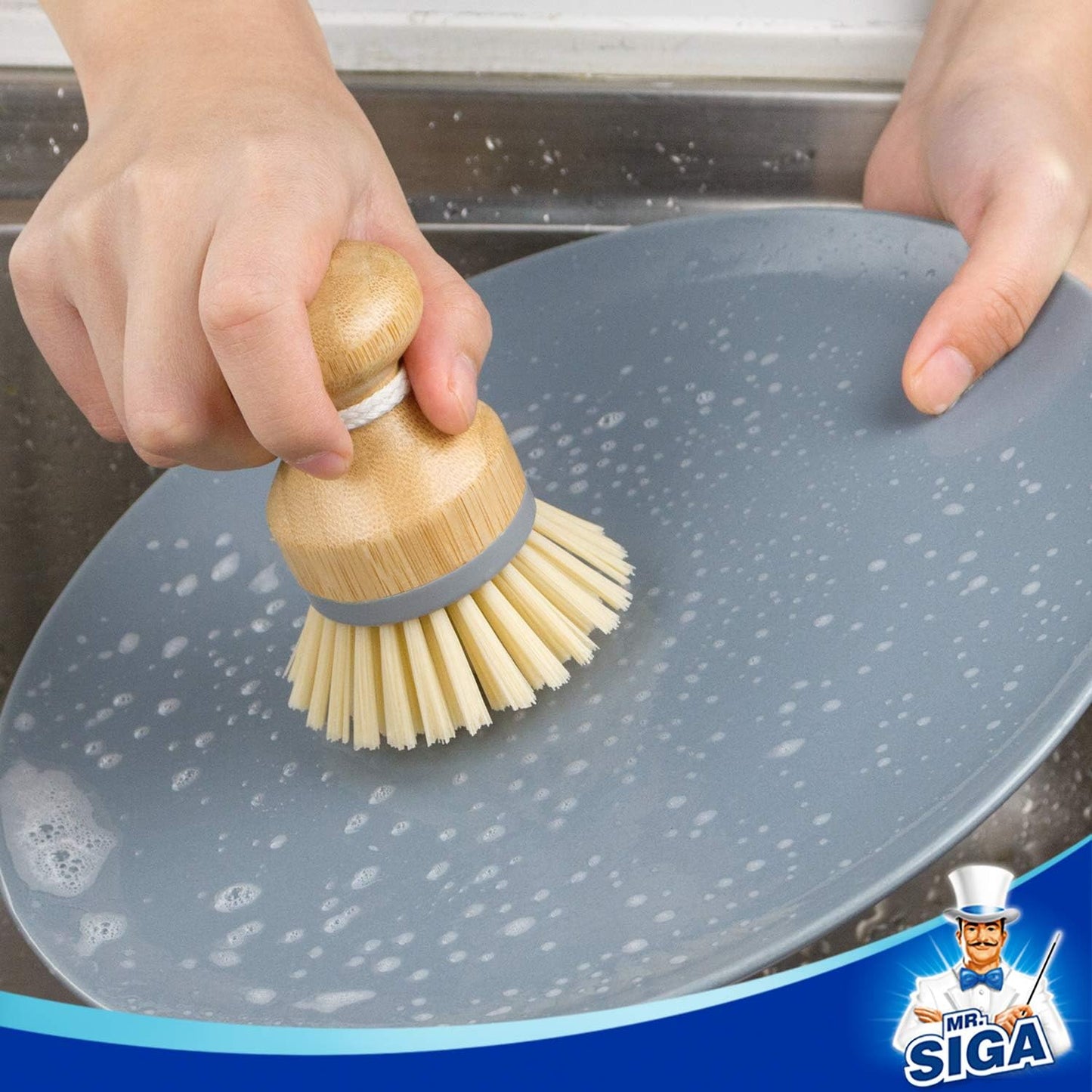 MR.SIGA Dish Brush with Bamboo Handle Built-in Scraper, Scrub Brush for Pans, Pots, Kitchen Sink Cleaning, Pack of 2