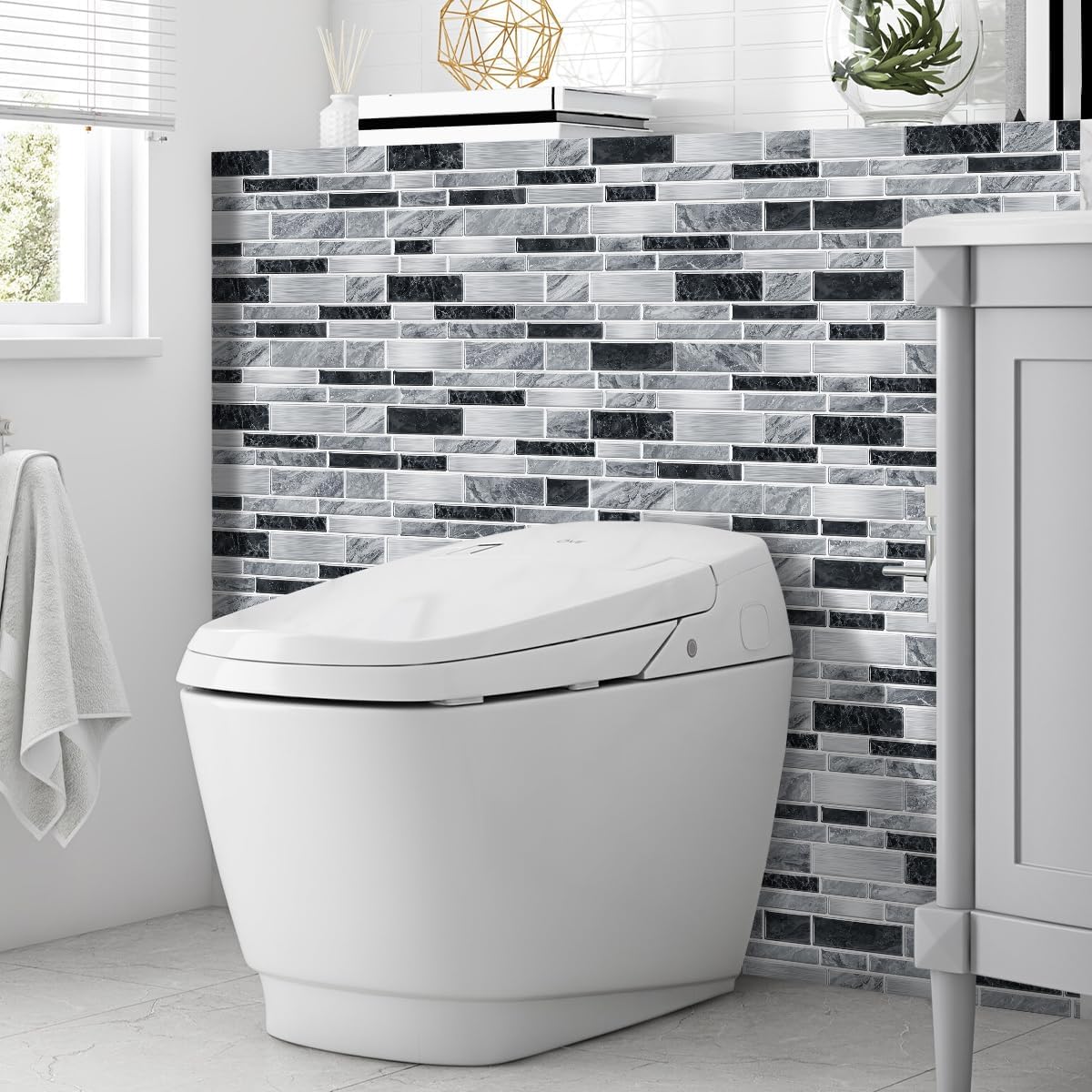 Heikki Peel-and-Stick Self-Adhesive Wall Tiles, 4.7×9.7-inch Kitchen & Bathroom Splashback Tiles, Marble Pattern Design (48-Piece Set) (Black-Gray)