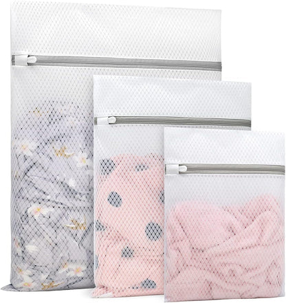Muchfun 3Pcs Durable Diamond Mesh Laundry Bags for Delicates 12 x 16 Inches | (3 Medium)