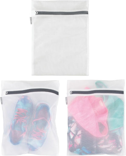 iDesign Mesh Laundry Bags with Built in Zipper for Cleaning Delicates– Set of 2, 1 Medium and 1 Large Bag, White