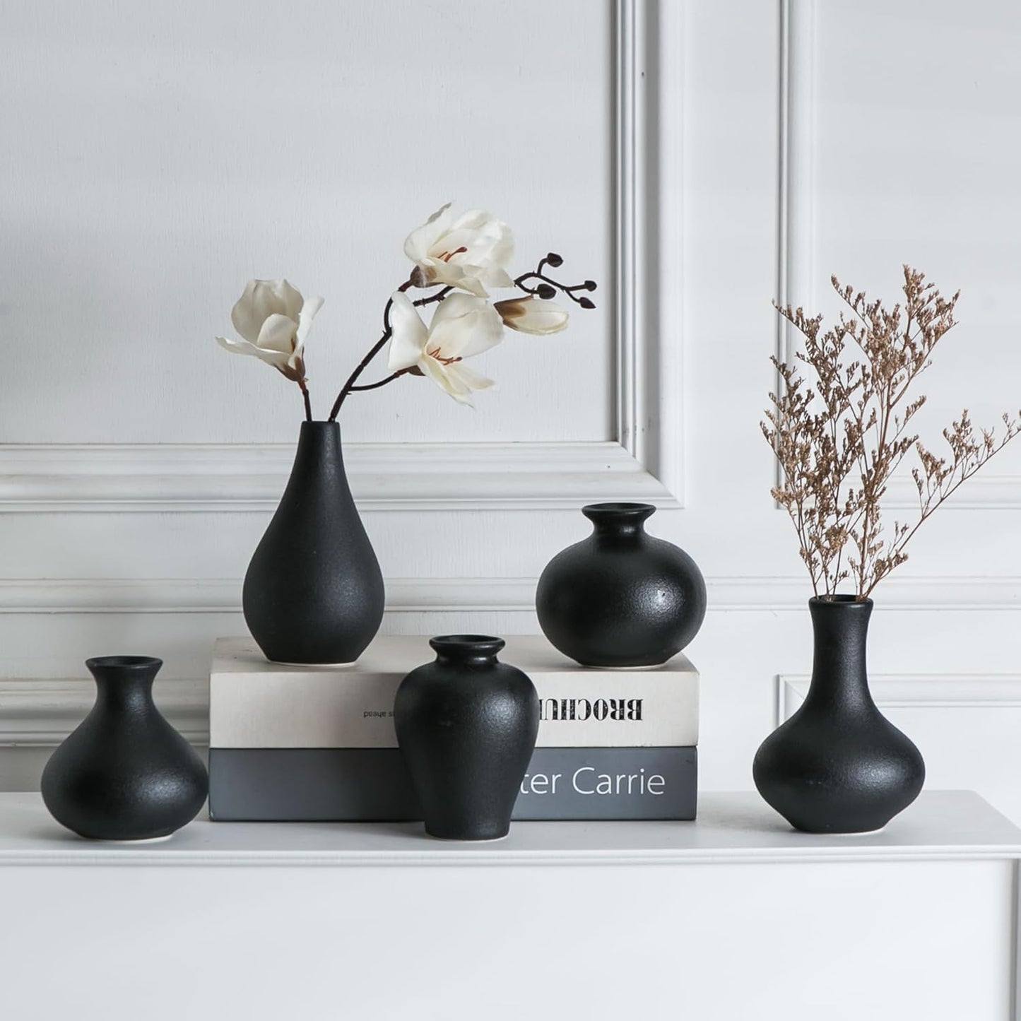 Tanvecle Small White Vases, Ceramic Bud Vase Set of 5, Mini Pottery Vases for Pampas Grass, Flowers, Decorative Vases for Home Modern Decor, Rustic Decor, Veses for Living Room Dining Table Shelves