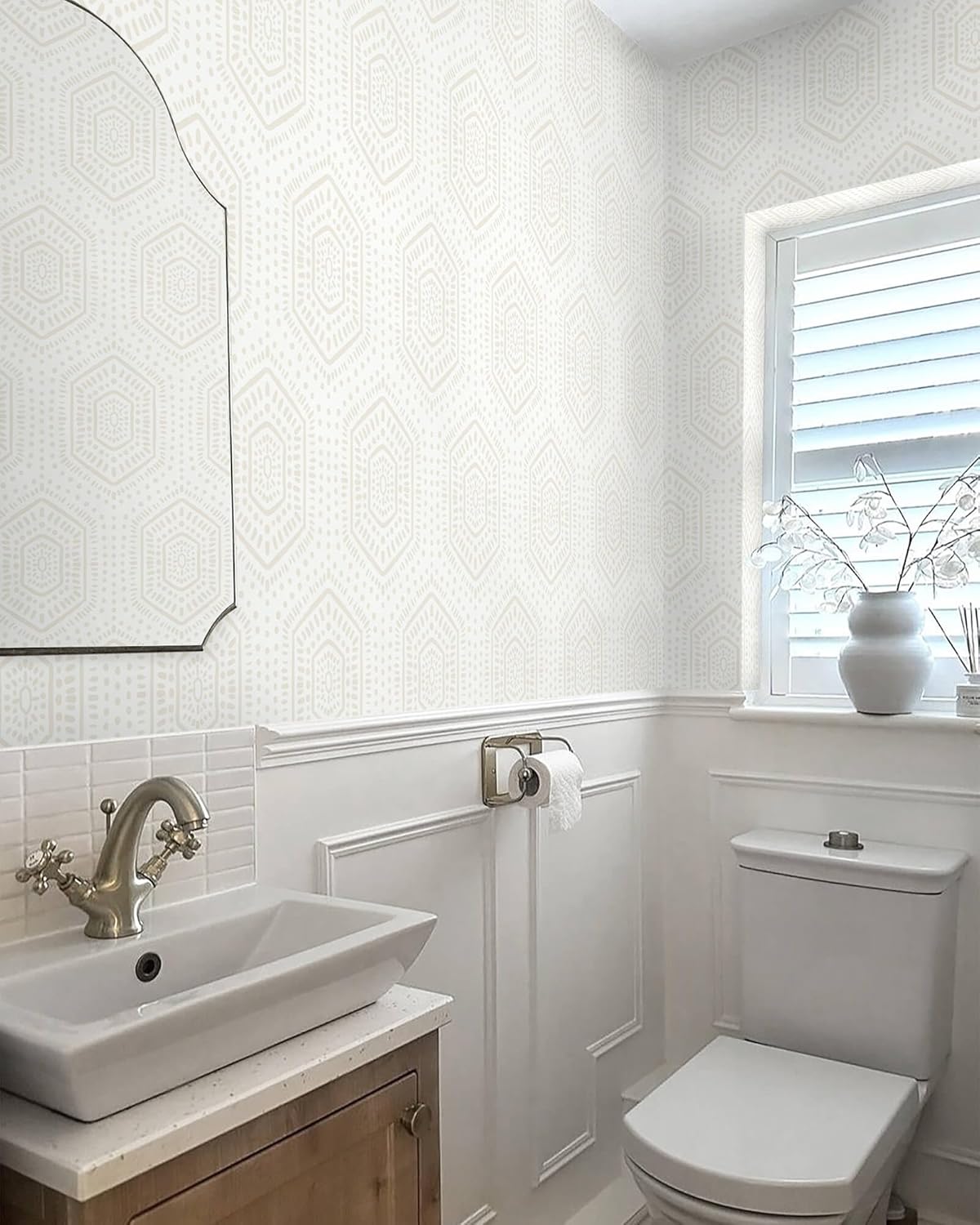 Heroad Boho Peel and Stick Wallpaper Beige Renter Friendly Wall Paper Peel and Stick Modern Contact Paper Neutral Geometric Wallpaper for Bedroom Bathroom Cabinets Decor Vinyl Waterproof 17.3"x78.7"