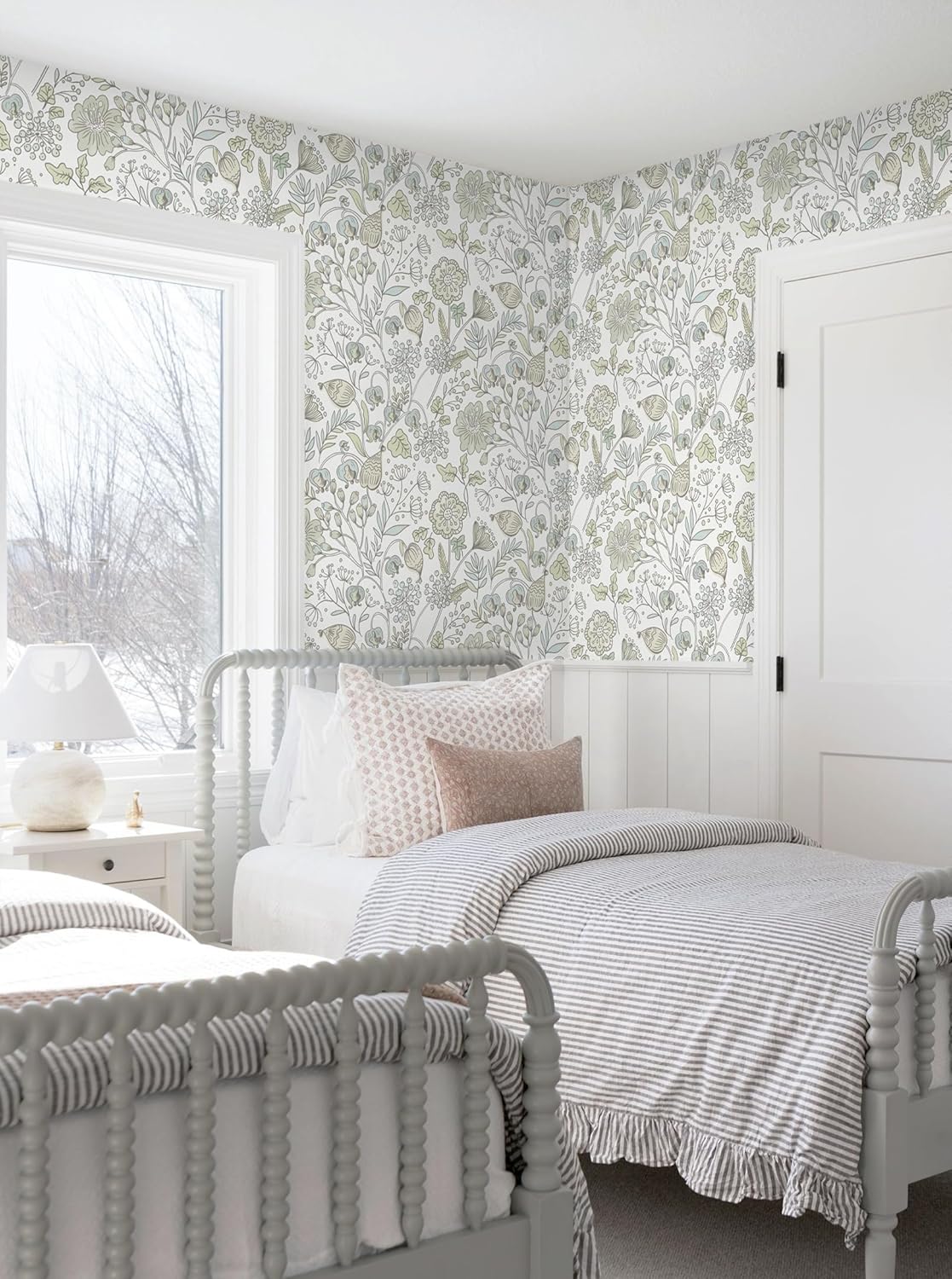 HeloHo Blue Floral Wallpaper Peel and Stick Self Adhesive Removable Wall Paper 16.1" X 118" Renter Friendly Waterproof Wallpaper Contact Paper for Furniture Living Room Bedroom Decor