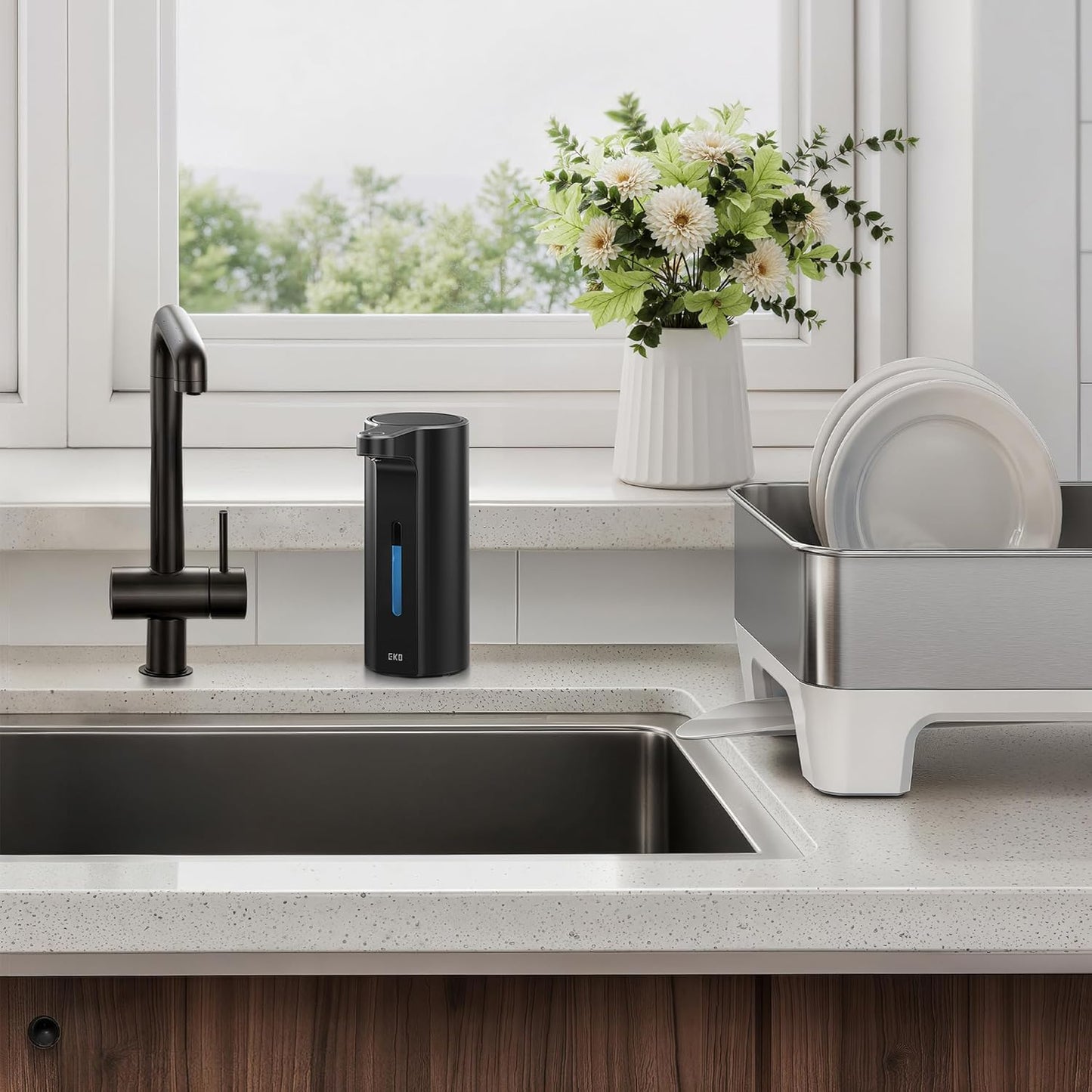 EKO Aroma 9 fl oz Automatic Liquid Soap Dispenser, Rechargeable & Water-Resistant Soap Dispenser for Kitchen and Bathroom with Adjustable Volume Control (Matte Black Steel)