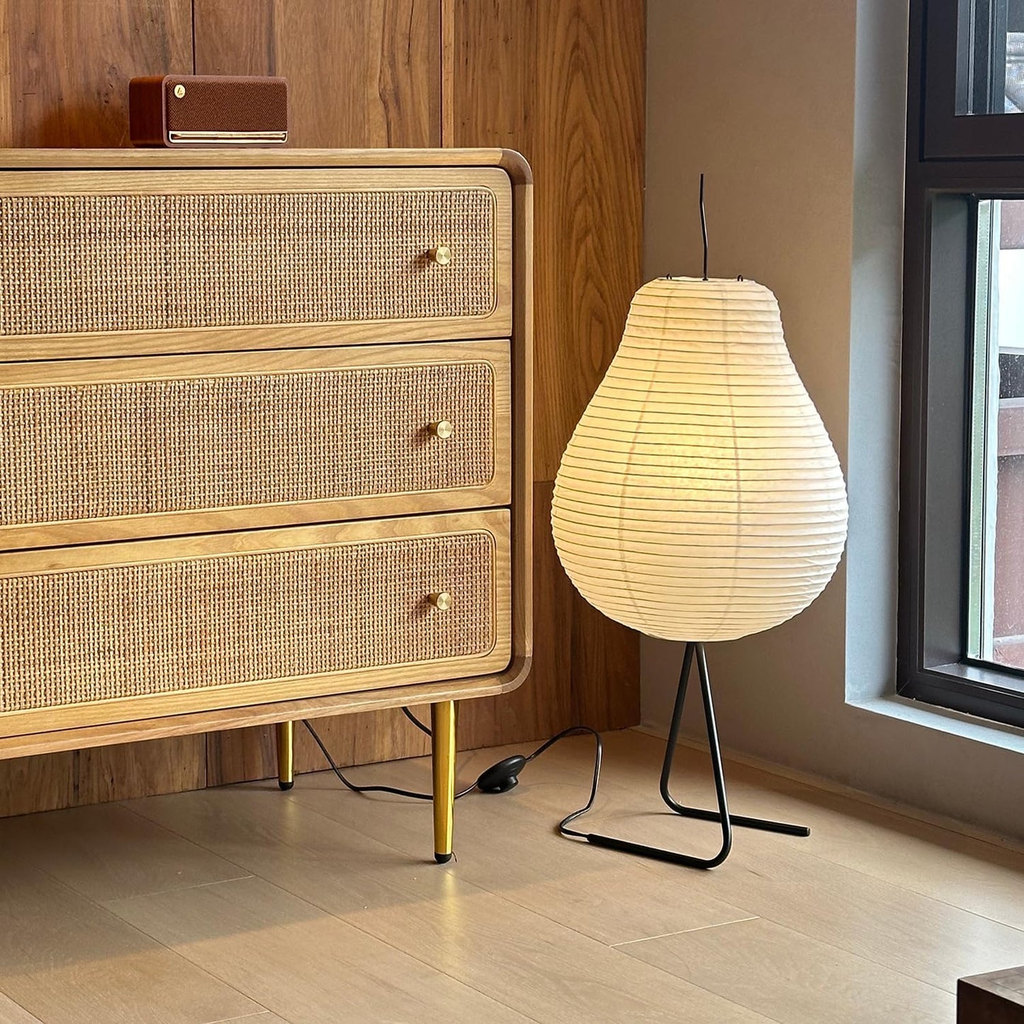 Japanese Pear-Shaped Floor Lamp – Noguchi-Inspired Rice Paper Lantern, Zen-Inspired Modern Design for Living Room, Bedroom, or Office