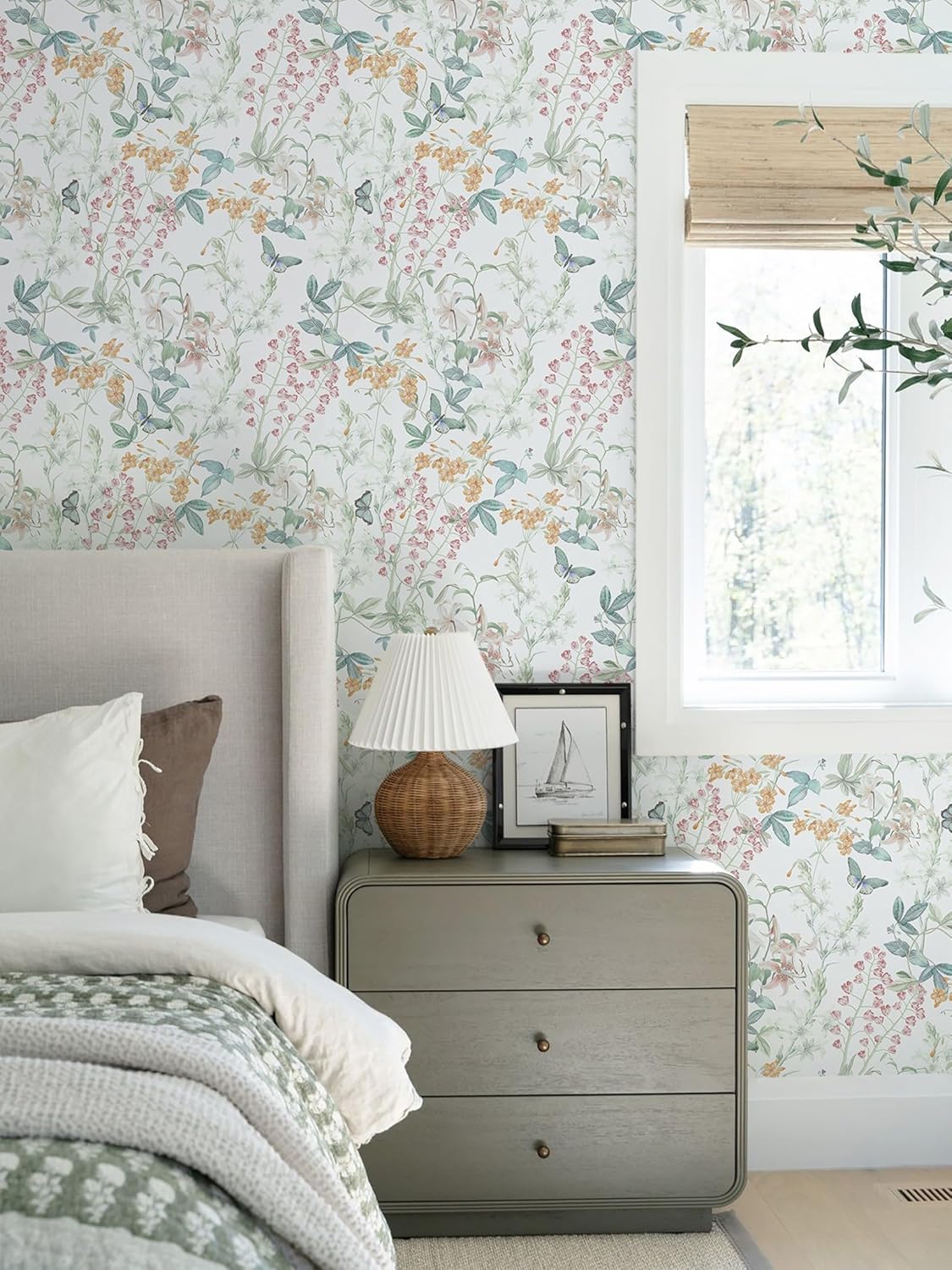 Dimoon 17.3''x78.7'' Vintage Peel and Stick Wallpaper Boho Beige Neutral Contact Paper White Floral Bird Wallpaper Removable Botanical Renter Friendly Modern Wall Paper Bedroom Bathroom Vinyl Roll