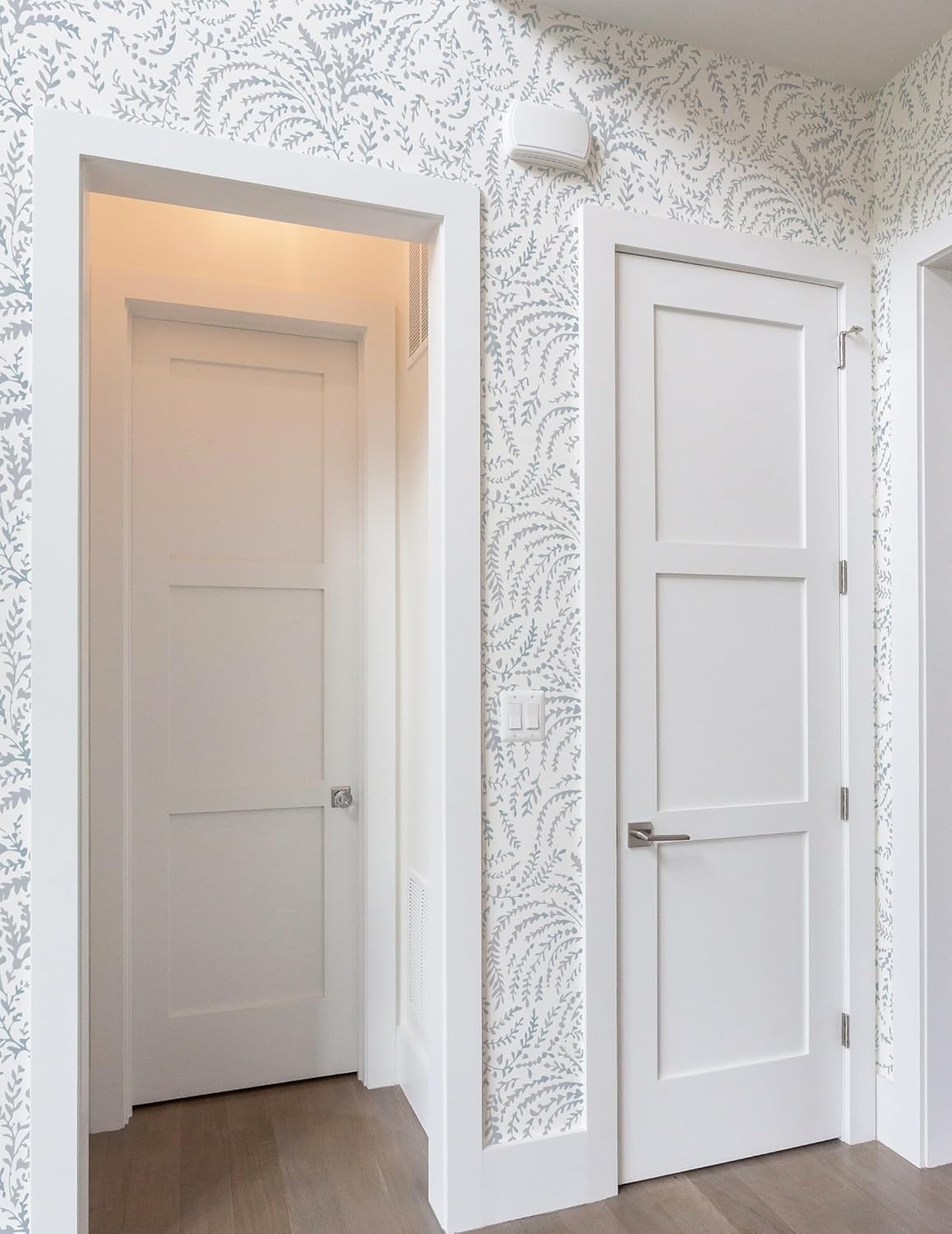 Peel and Stick Wallpaper Boho Wall Paper Peel and Stick Modern Watercolor Beige Wallpaper for Bathroom 17.3"x118"