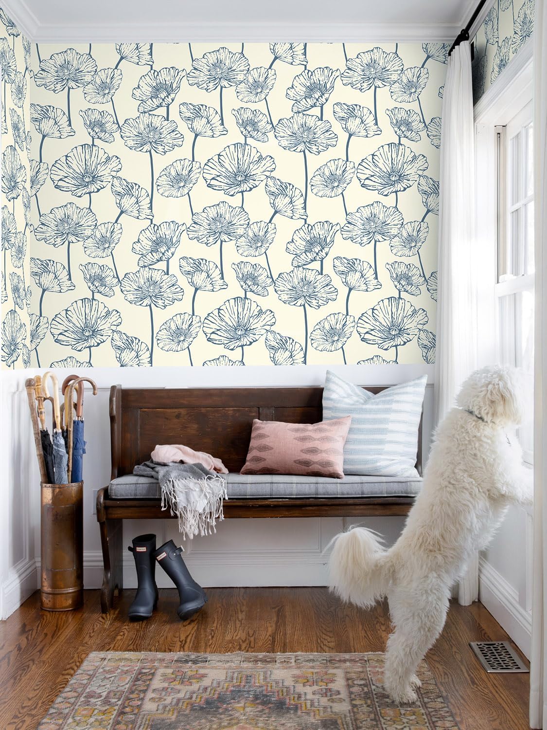 Orainege Modern Peel and Stick Wallpaper 17.3inx118.1in Beige and White Floral Wallpaper Boho Contact Paper Removable Decorative Wall Paper for Bedroom Bathroom Cabinets Decor Vinyl