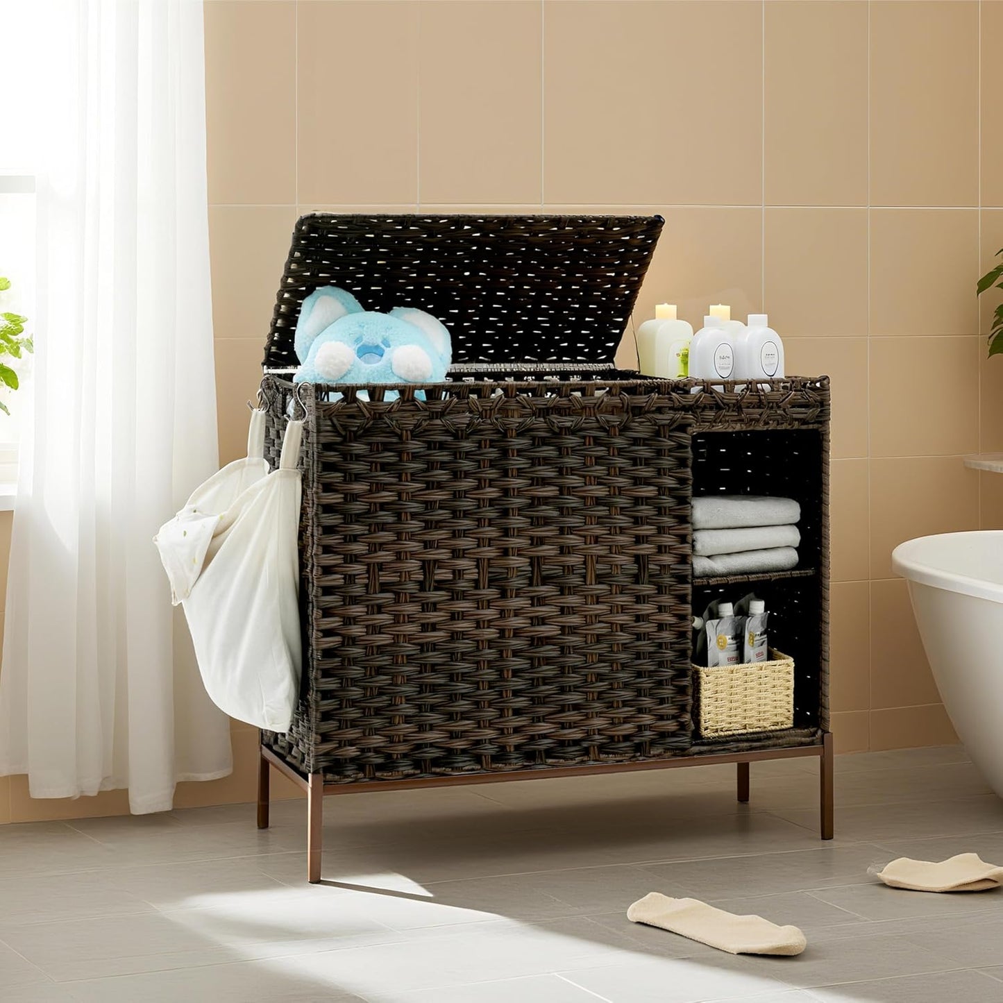 Gitelsnour Laundry Hamper with Lid, 110L (29.1 Gal) Rattan Laundry Hamper 2 Section with 50L (13.2 Gal) Storage Shelf, Wicker Woven Laundry Sorter Basket with 3 Liner Bags and Handles, Brown GLH002BR