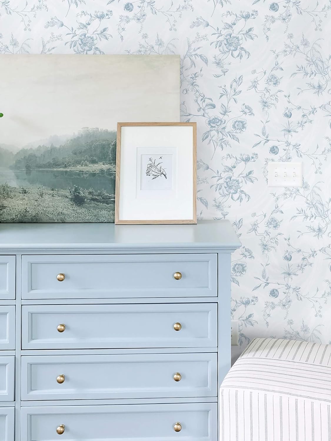 Ismoon Peel and Stick Wallpaper Floral Vintage Stick on Wall Paper Beige French Textured Contact Paper for Cabinet Removable Self Adhesive Wallpaper Vinyl Roll Shelf Deco, 17.3x78.7in