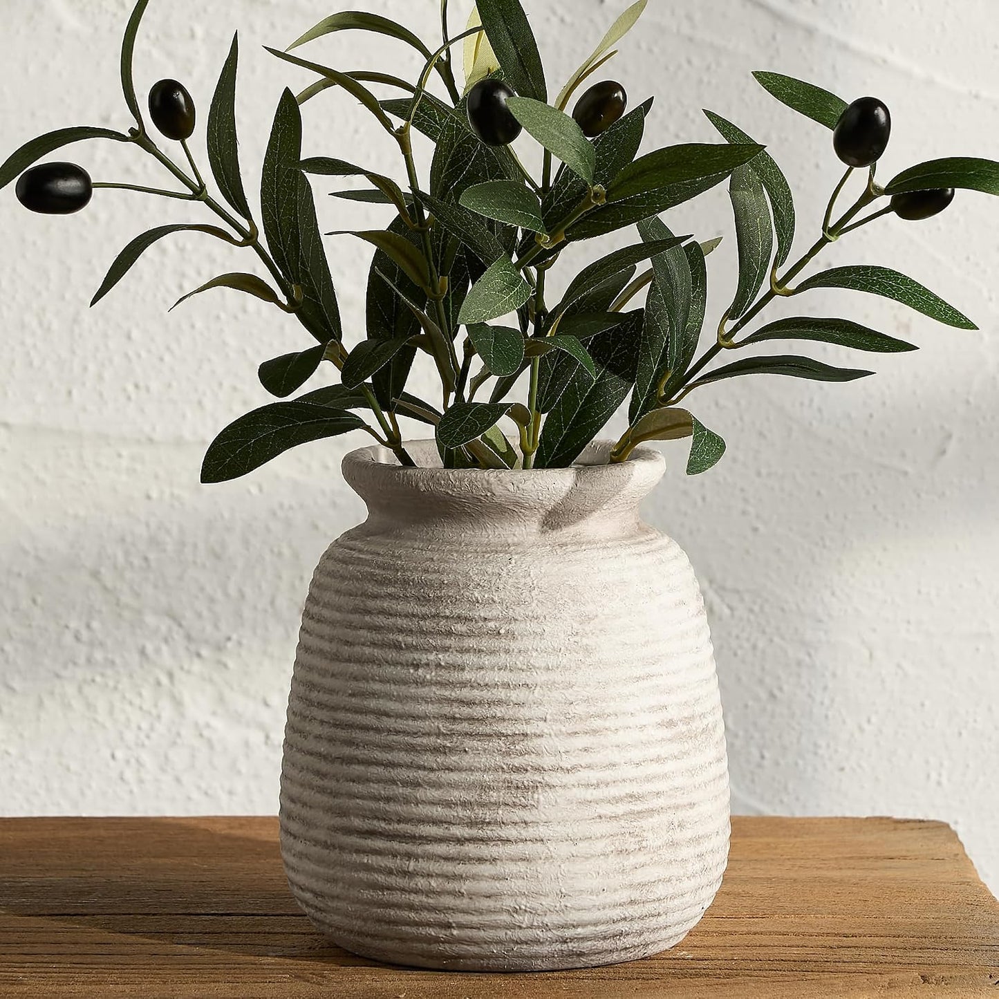 Ceramic Flower Vase, Small Rustic Farmhouse Vases Home Decor, Short Pottery Decorative Pampas Vase for Table Living Room Entryway Mantel Bookshelf Bedroom Bathroom Kitchen - 6" W