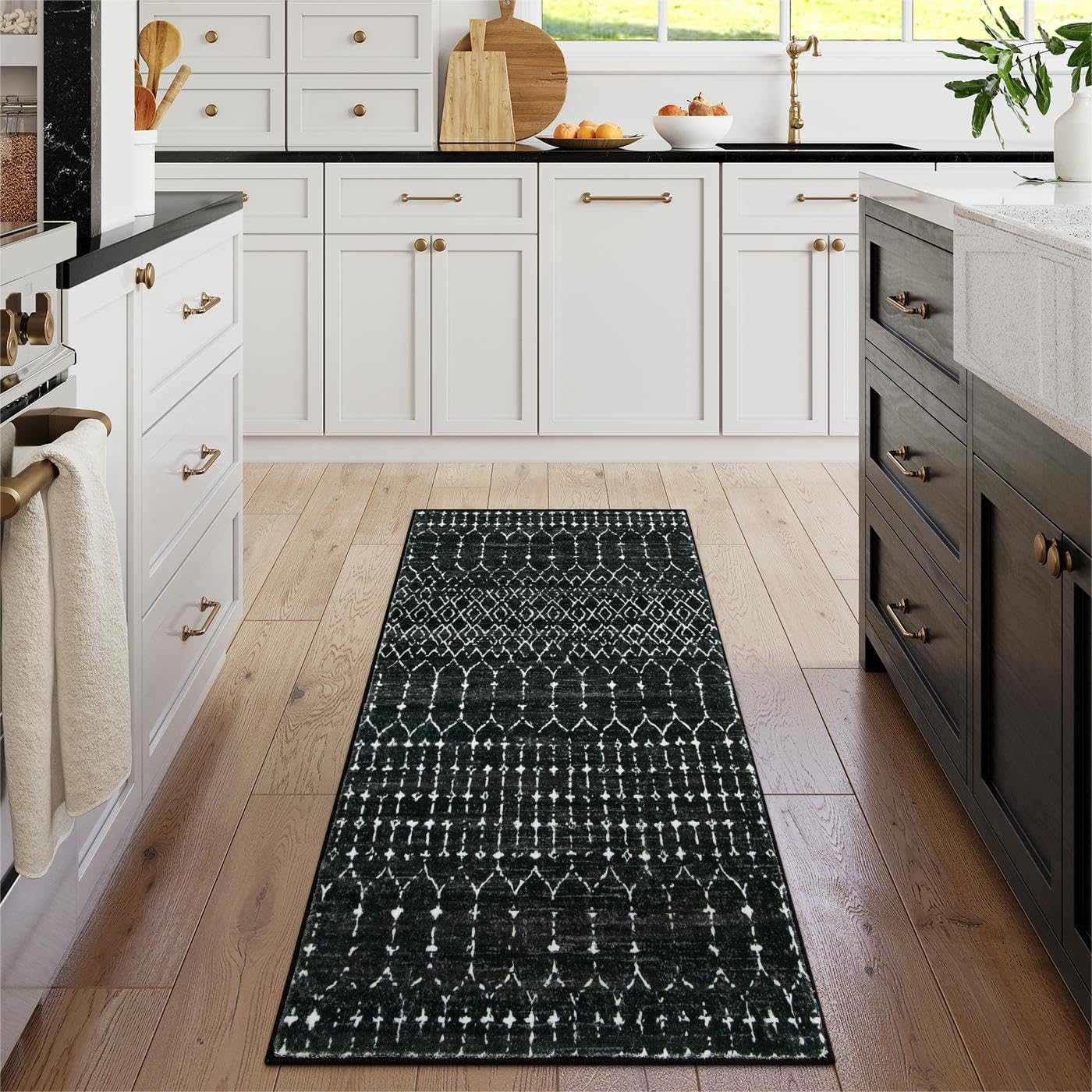 Lahome Moroccan Entry Rug 2x3, Non-Slip Washable Front Indoor Door Mat Rubber Backing Low-Profile Door Rugs, Small Geometric Print Distressed for Entryway Bathroom Kitchen, Black Hana