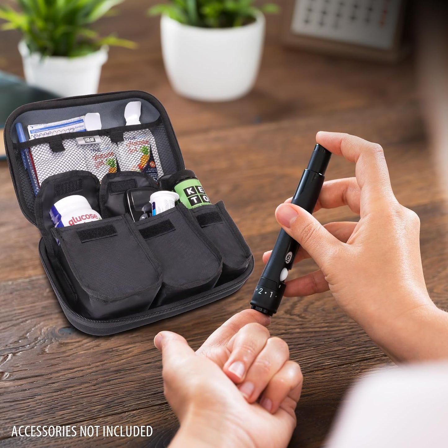 USA Gear Diabetic Supplies Travel Case Organizer for Blood Glucose Monitoring Systems, Syringes, Pens, Insulin Vials & Lancets - ACCU-CHEK Nano, Bayer Contour, TRUEtest and More Kits