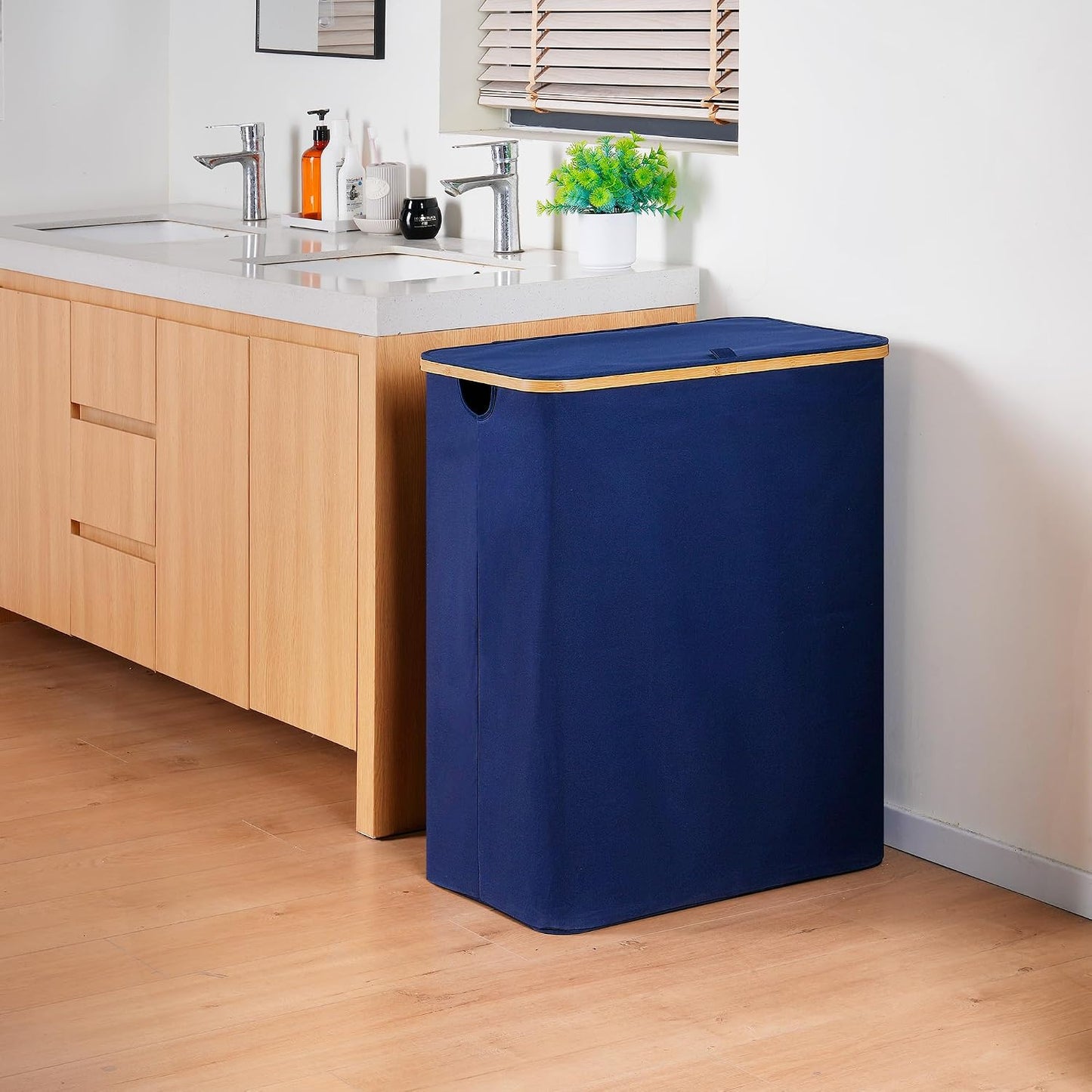 efluky Laundry Hamper with Lid, Trio Laundry Basket with 2 Removable Bags, 3 Section Laundry Bin with Bamboo Handles for Bathroom, Bedroom & Laundry Room, 160L (42.3 Gallon) Beige
