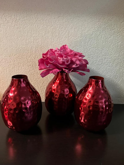 Hosley Small Cream Metal Tote Vase – Set of 4, 4.5" Long Decorative Mini Vases for Dried Floral Arrangements, Coffee Tables, Side Tables & Home Décor Accents