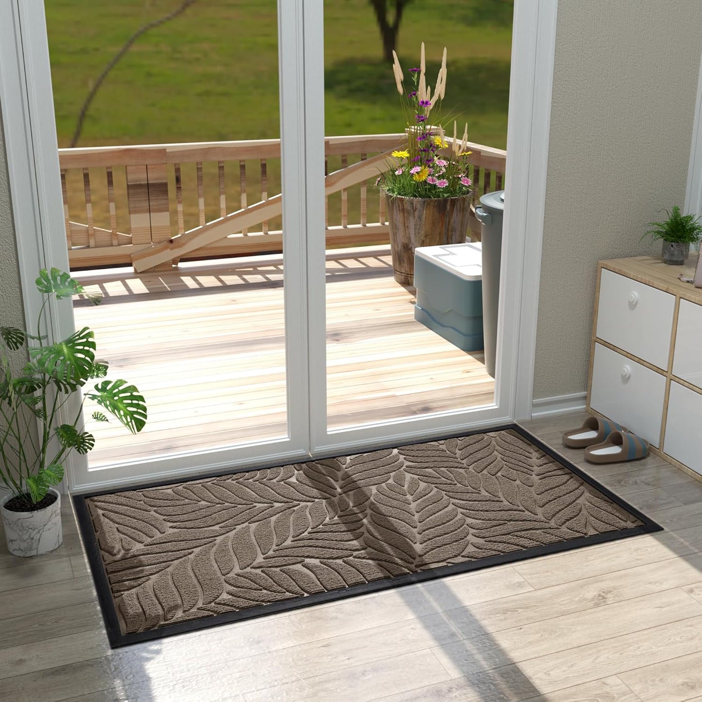 Yimobra Front Door Mat Outdoor Indoor, 29.5x17 All-Season Waterproof Door Mat Outside Entrance, All-Weather Non-Slip Outside Doormat for Garage Patio Entryway, Brown