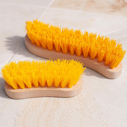 Stiff Bristle Brush - Scrub Brush for Deep Cleaning, Hand Brush with Hard Bristles, Utility Nylon Brush for Indoor and Outdoor, Wooden Boot Hand Scrubber, Scrubbing Brush Heavy Duty