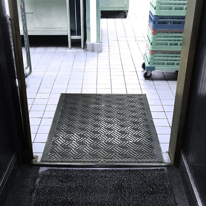 M+A Matting SuperScrape Plus Outdoor Heavy-Duty Scraper Mat – Lightweight Durable Oil-Proof Slip-Resistant High-Traffic Indoor/Outdoor Entrance Mat for Commercial Use, Rectangular, Black, 4' x 6'