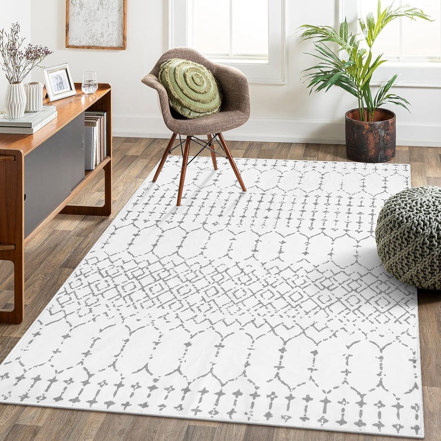 Lahome Moroccan Entry Rug 2x3, Non-Slip Washable Front Indoor Door Mat Rubber Backing Low-Profile Door Rugs, Small Geometric Print Distressed for Entryway Bathroom Kitchen, Black Hana