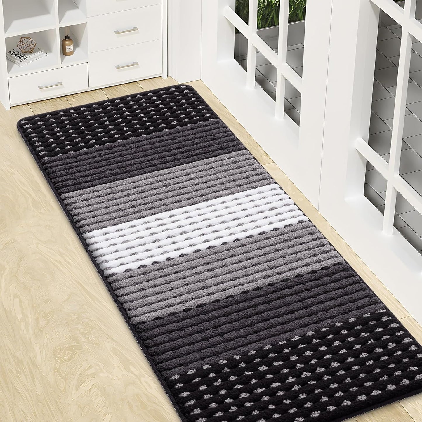 Kitinjoy Indoor Outdoor Door Mat, 32x20 Non-Slip Absorbent Dirt Trapper, Low-Profile Washable Inside Entrance Front Floor Mat, Sturdy Soft Entry Doormats for Entryway, Grey