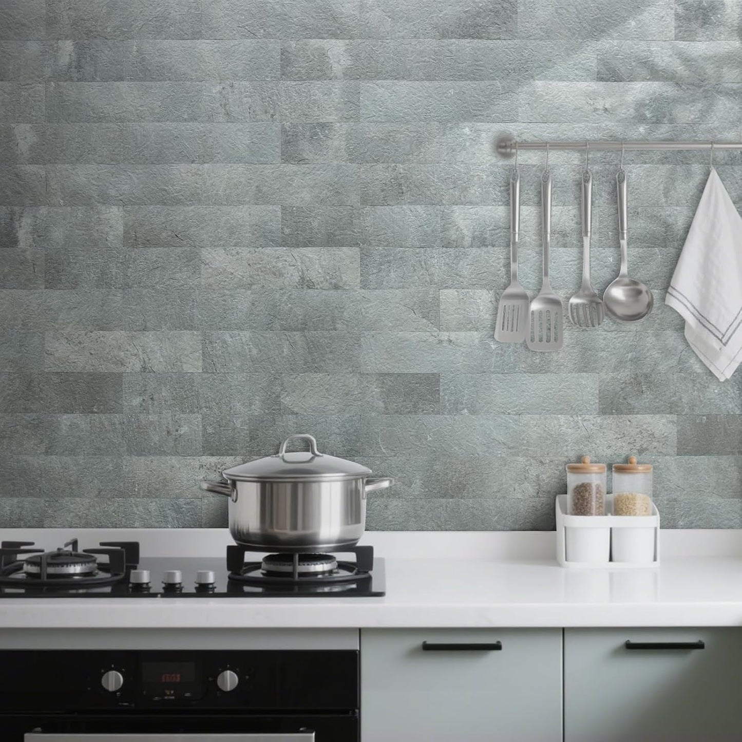 AULIGET 40-Piece Polished White Marble with Gold Peel and Stick Backsplash Wall Tiles, 3" x 12" PVC Faux Stone Stick on Tiles for Backsplash Kitchen, Bathroom, Laundry Room, Camper, Fireplace