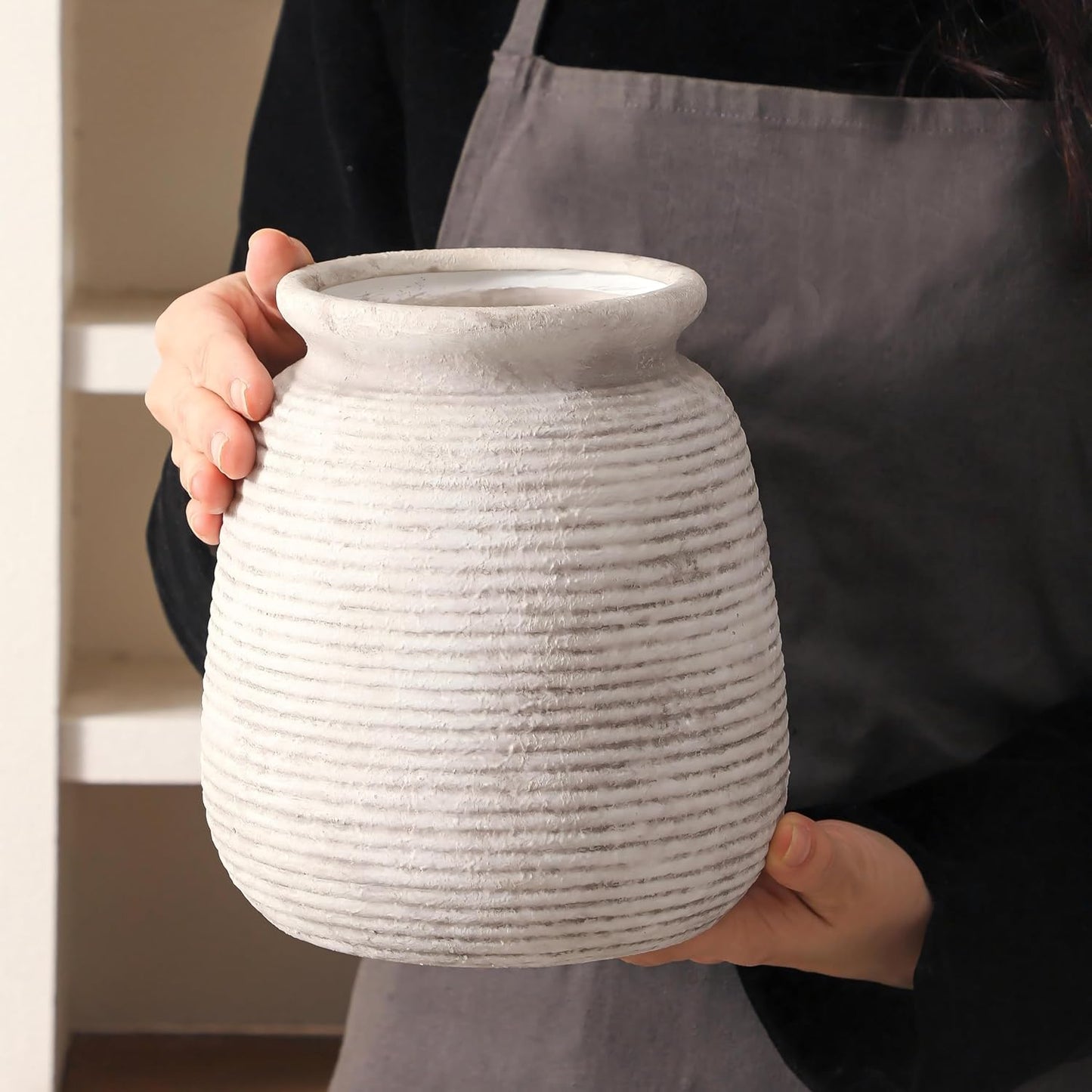 Ceramic Flower Vase, Small Rustic Farmhouse Vases Home Decor, Short Pottery Decorative Pampas Vase for Table Living Room Entryway Mantel Bookshelf Bedroom Bathroom Kitchen - 6" W