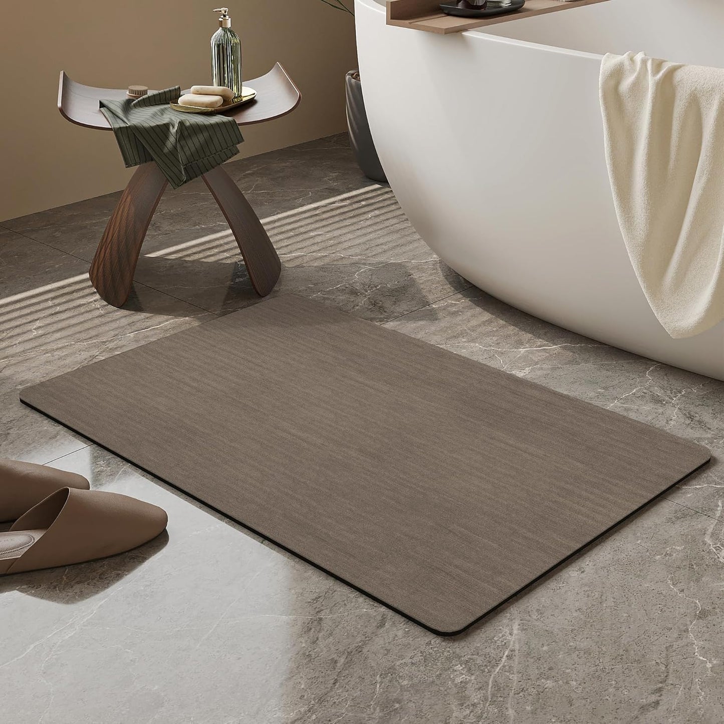 Mecko Bath Mat Rug, Rubber Non-Slip Quick Dry Absorbent Thin Bathroom Rugs Fit Under Door Bathroom Floor Mats-Shower Rug for in Front of Bathtub, Sink, Shower Room(Light Grey,16"x24")