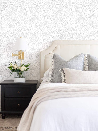 Ismoon Peel and Stick Wallpaper Boho Beige Contact Paper Neutral Floral Wall Paper Textured Self Adhesive Removable Wallpaper for Bedroom Kitchen Renter Friendly Vinyl 17.3" x 78.7"