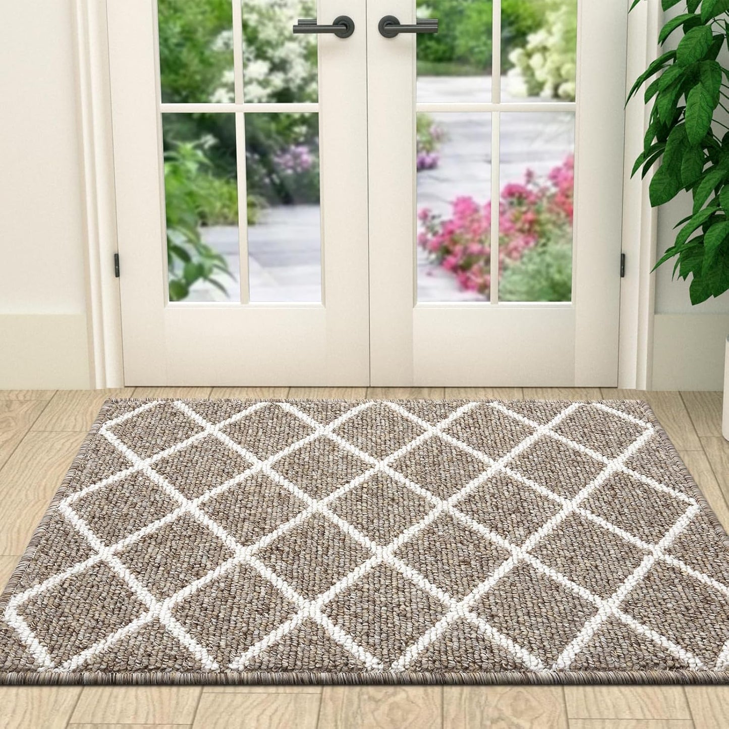 Finchitty Indoor Door Mat, Dirt Resistant and Absorbent, Low-Profile, Non-Slip, Washable Inside Floor Mats for Front Door, Back, and Entrance, 32" x 20", Grey