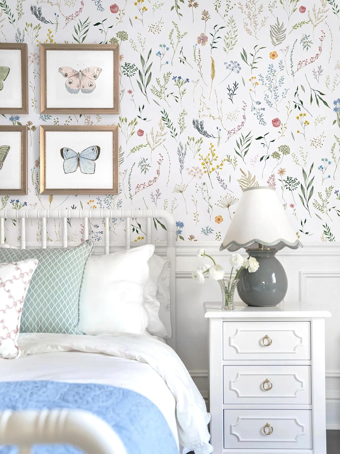 Dimoon 17.3''x78.7'' Vintage Peel and Stick Wallpaper Boho Beige Neutral Contact Paper White Floral Bird Wallpaper Removable Botanical Renter Friendly Modern Wall Paper Bedroom Bathroom Vinyl Roll