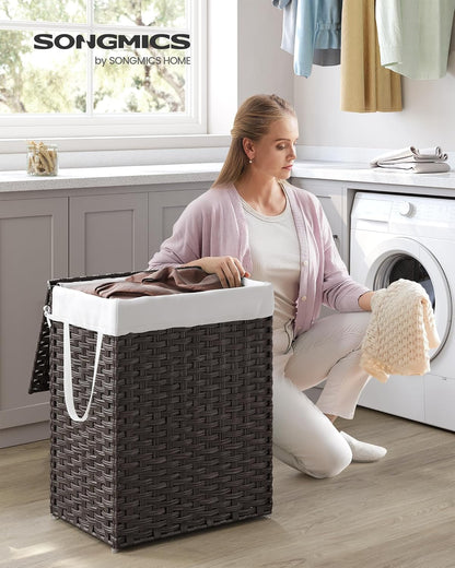 SONGMICS Laundry Hamper with Lid, 23.8 Gallon (90 L) Synthetic Rattan Clothes Laundry Basket with Lid and Handles, Foldable, Removable Liner, Chestnut Brown ULCB051K02