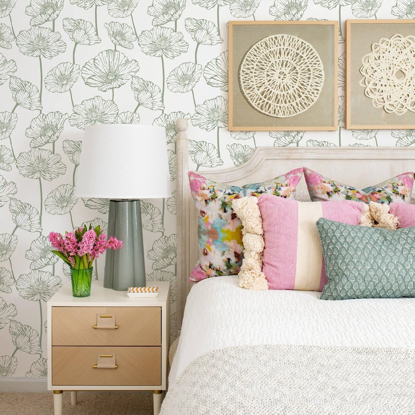 Orainege Modern Peel and Stick Wallpaper 17.3inx118.1in Beige and White Floral Wallpaper Boho Contact Paper Removable Decorative Wall Paper for Bedroom Bathroom Cabinets Decor Vinyl