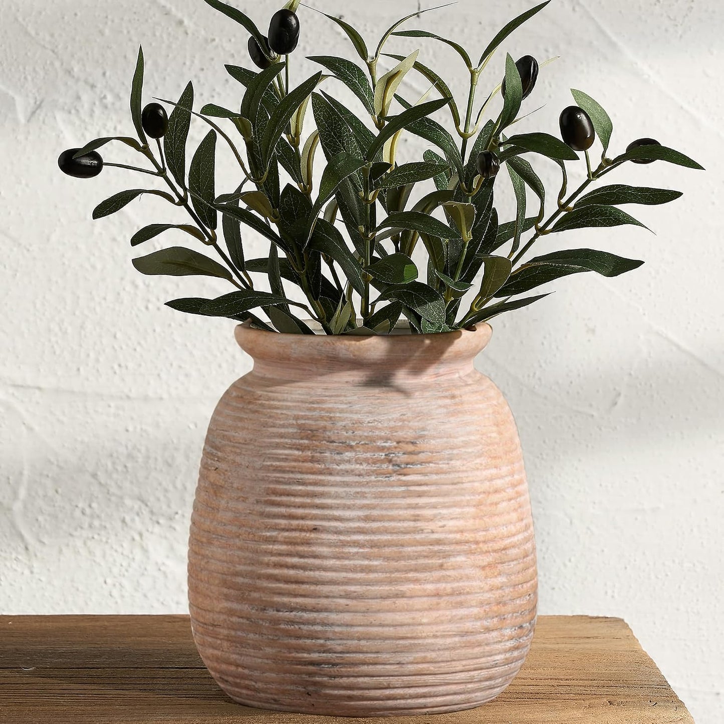 Ceramic Flower Vase, Small Rustic Farmhouse Vases Home Decor, Short Pottery Decorative Pampas Vase for Table Living Room Entryway Mantel Bookshelf Bedroom Bathroom Kitchen - 6" W