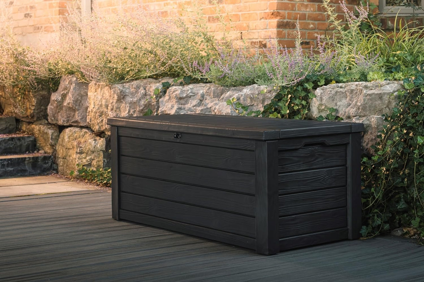 Keter 150 Gallon Resin Large Deck Box Organization and Storage Box for Patio, Outdoor Cushions, Garden Tools, Brown | Hydraulic Pistons, Resin, Weatherproof