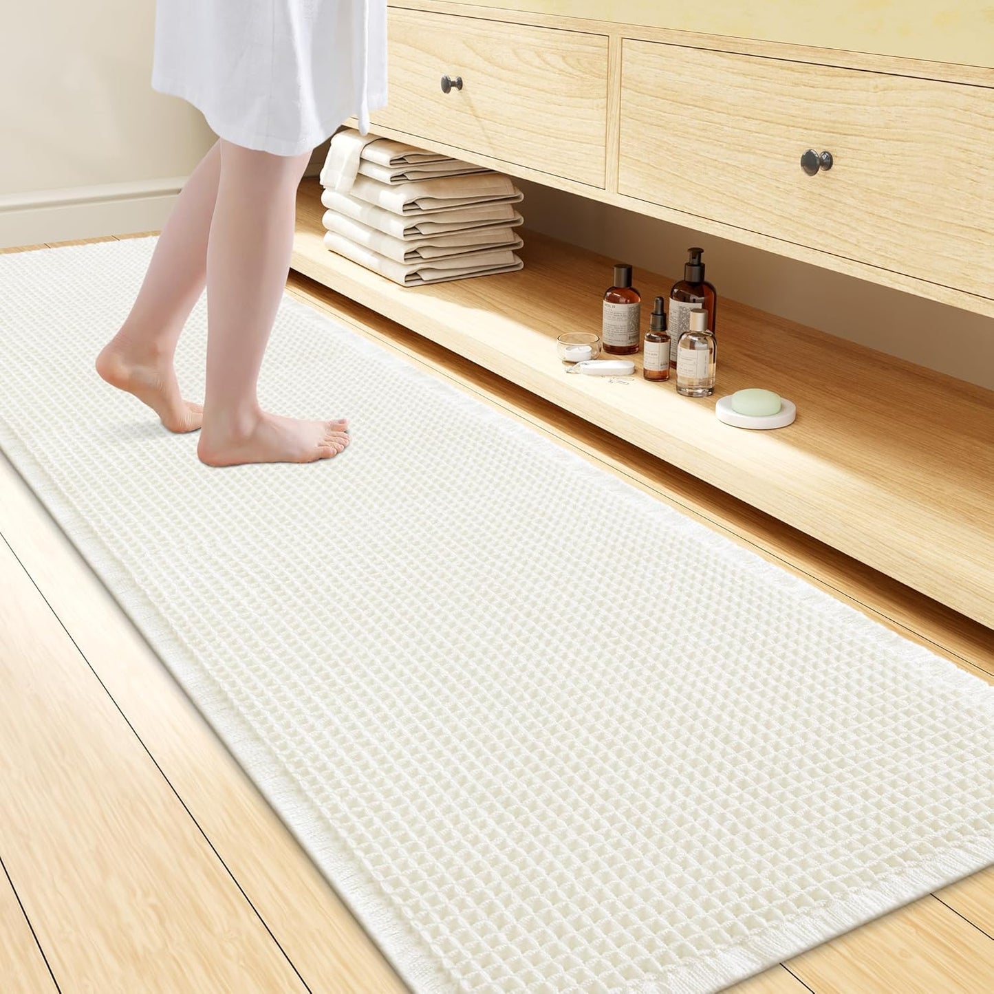 Smiry Waffle Bath Mat 30x20, Extra Soft Absorbent Bathroom Rugs, Non Slip Machine Washable Quick Dry Bath Rugs for Bathroom Floor, Tub, Shower, Home Decor Accessories, Brown