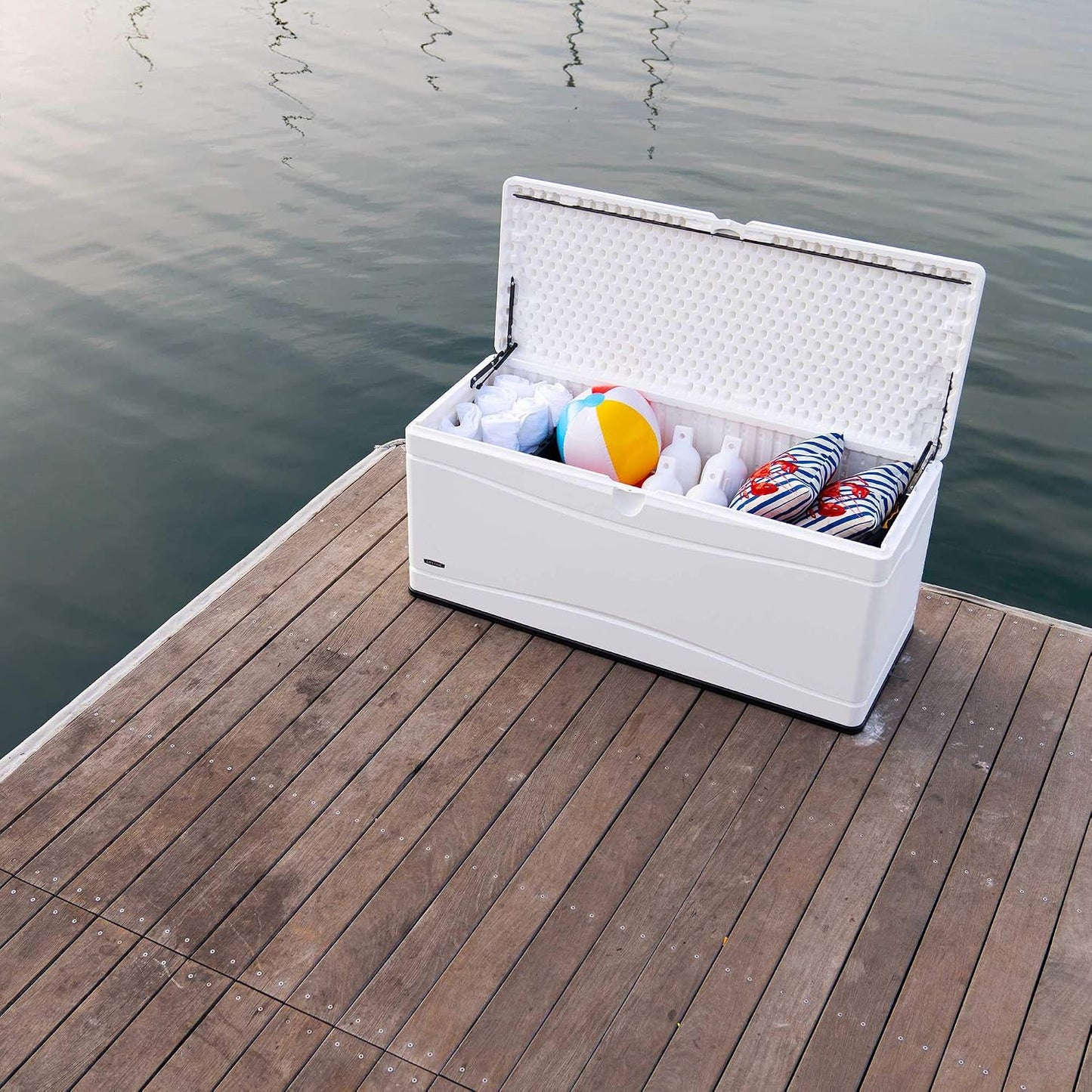 LIFETIME 60012 Extra Large Deck Box, 130 Gallon, Desert Sand/Brown