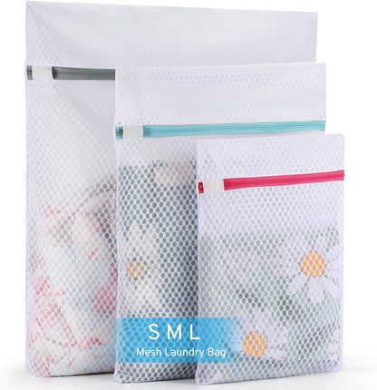 Ultimate 7 Pack 6 Size Mesh Laundry Bags Set for Delicates with AUTO-Lock Zipper, Lingerie Bags for Washing Delicates, Laundry Bags Mesh Wash Bags, Delicates Laundry Bag for Jeans,Blouse,Stocking,Bra