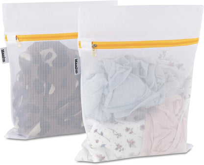 Mamlyn Mesh Laundry Bag for Delicates, Wash Bag for Underwear and Lingerie, Makeup Organizer Bag (2 Small)
