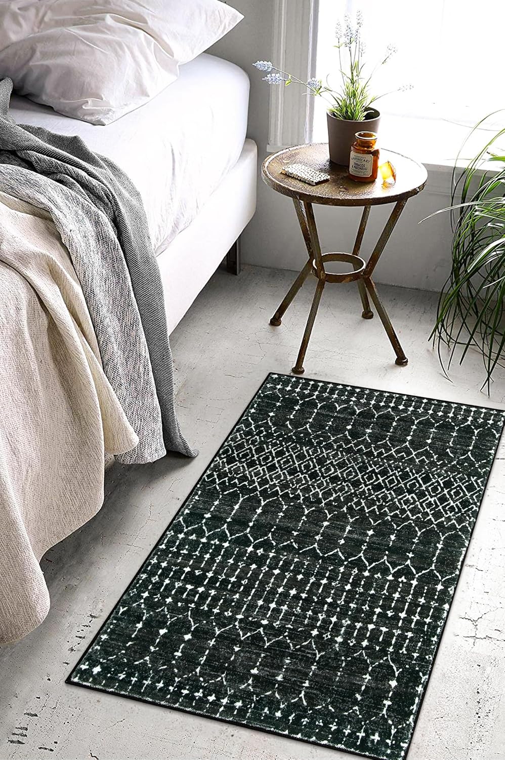 Lahome Moroccan Entry Rug 2x3, Non-Slip Washable Front Indoor Door Mat Rubber Backing Low-Profile Door Rugs, Small Geometric Print Distressed for Entryway Bathroom Kitchen, Black Hana