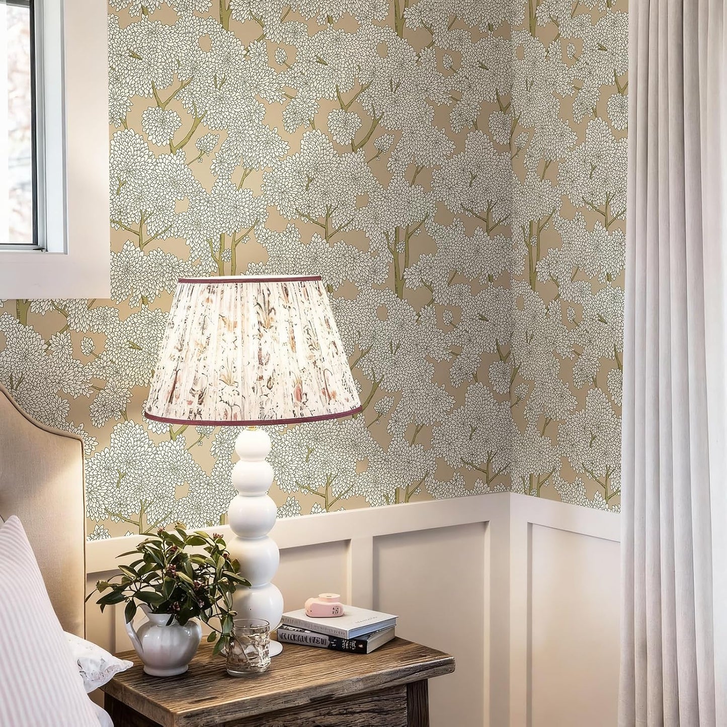 JiffDiff Tree Wallpaper Peel and Stick Jungle Wall Paper Forest Mural Stick on Wallpaper Modern Waterproof Self Adhesive Contact Paper (17.3" x 120" Cream)