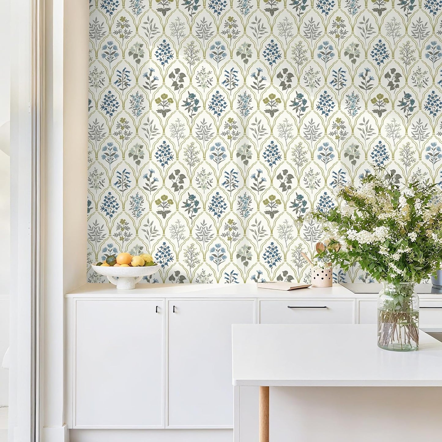 Dimoon 17.3''x78.7'' Vintage Peel and Stick Wallpaper Boho Beige Neutral Contact Paper White Floral Bird Wallpaper Removable Botanical Renter Friendly Modern Wall Paper Bedroom Bathroom Vinyl Roll