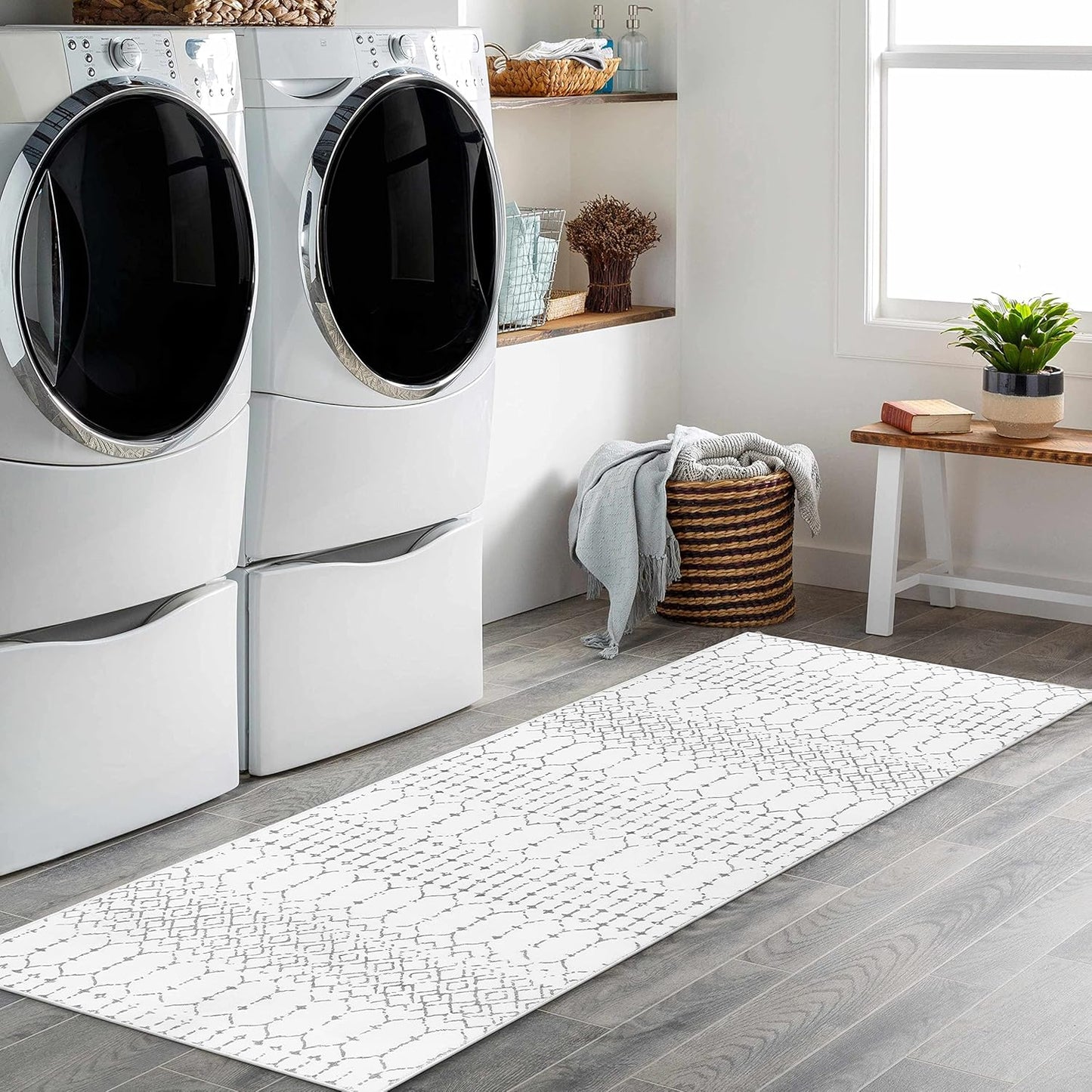Lahome Moroccan Entry Rug 2x3, Non-Slip Washable Front Indoor Door Mat Rubber Backing Low-Profile Door Rugs, Small Geometric Print Distressed for Entryway Bathroom Kitchen, Black Hana