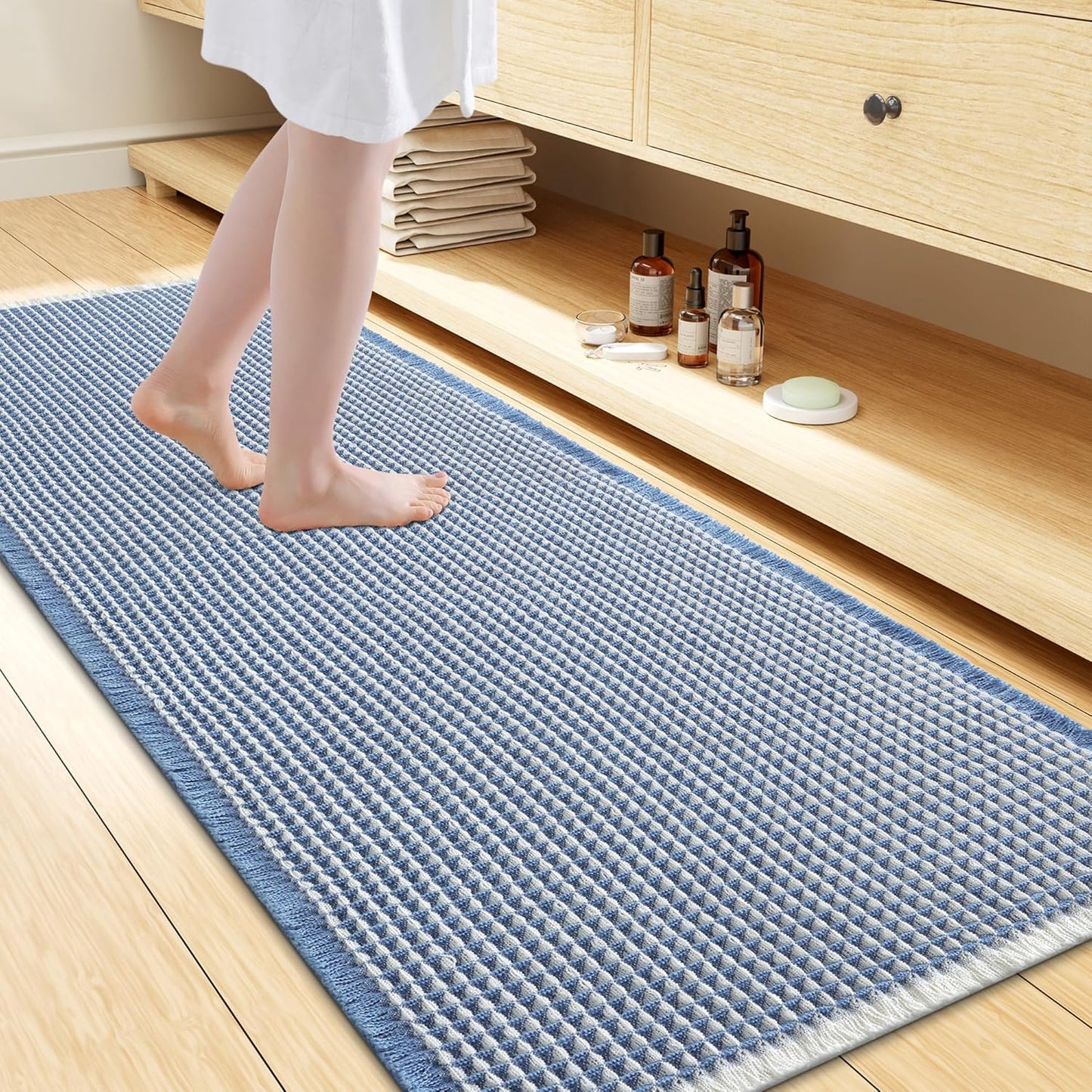 Smiry Waffle Bath Mat 30x20, Extra Soft Absorbent Bathroom Rugs, Non Slip Machine Washable Quick Dry Bath Rugs for Bathroom Floor, Tub, Shower, Home Decor Accessories, Brown