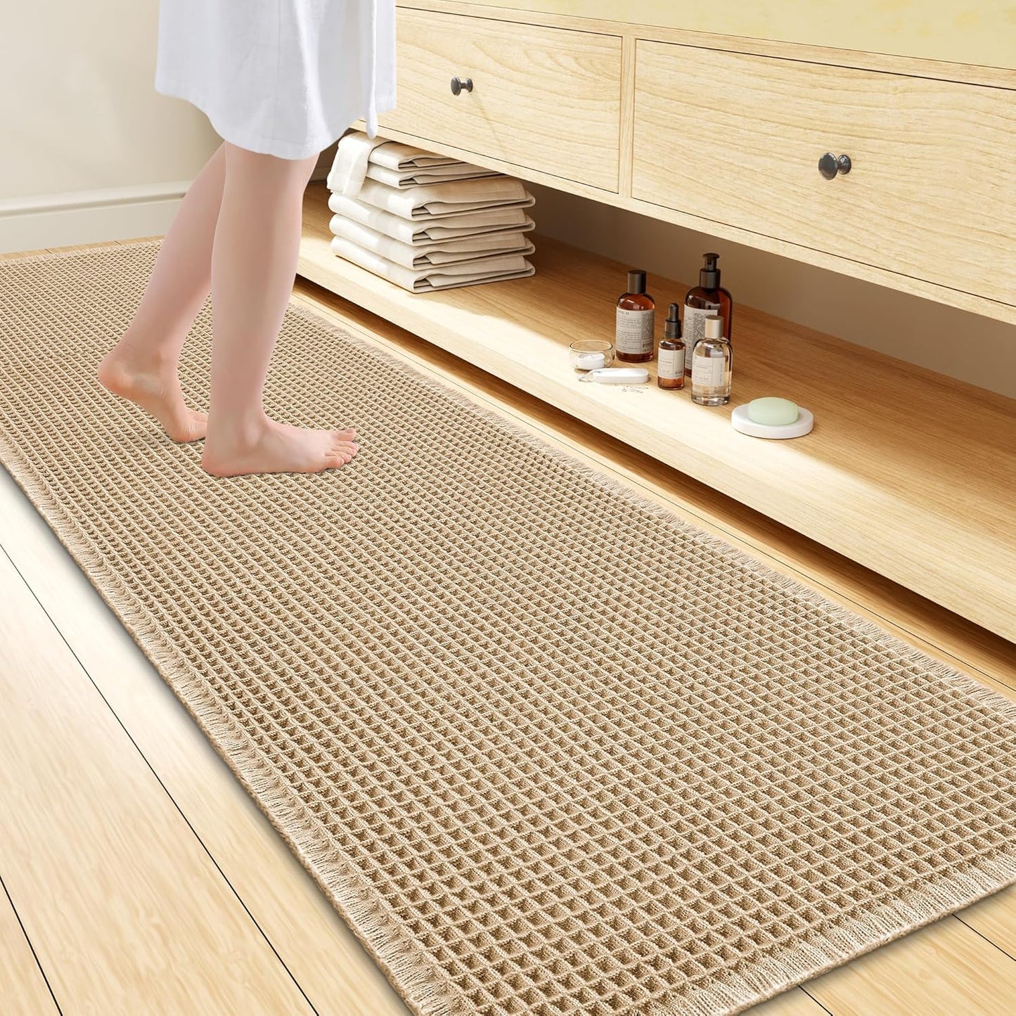 Smiry Waffle Bath Mat 30x20, Extra Soft Absorbent Bathroom Rugs, Non Slip Machine Washable Quick Dry Bath Rugs for Bathroom Floor, Tub, Shower, Home Decor Accessories, Brown
