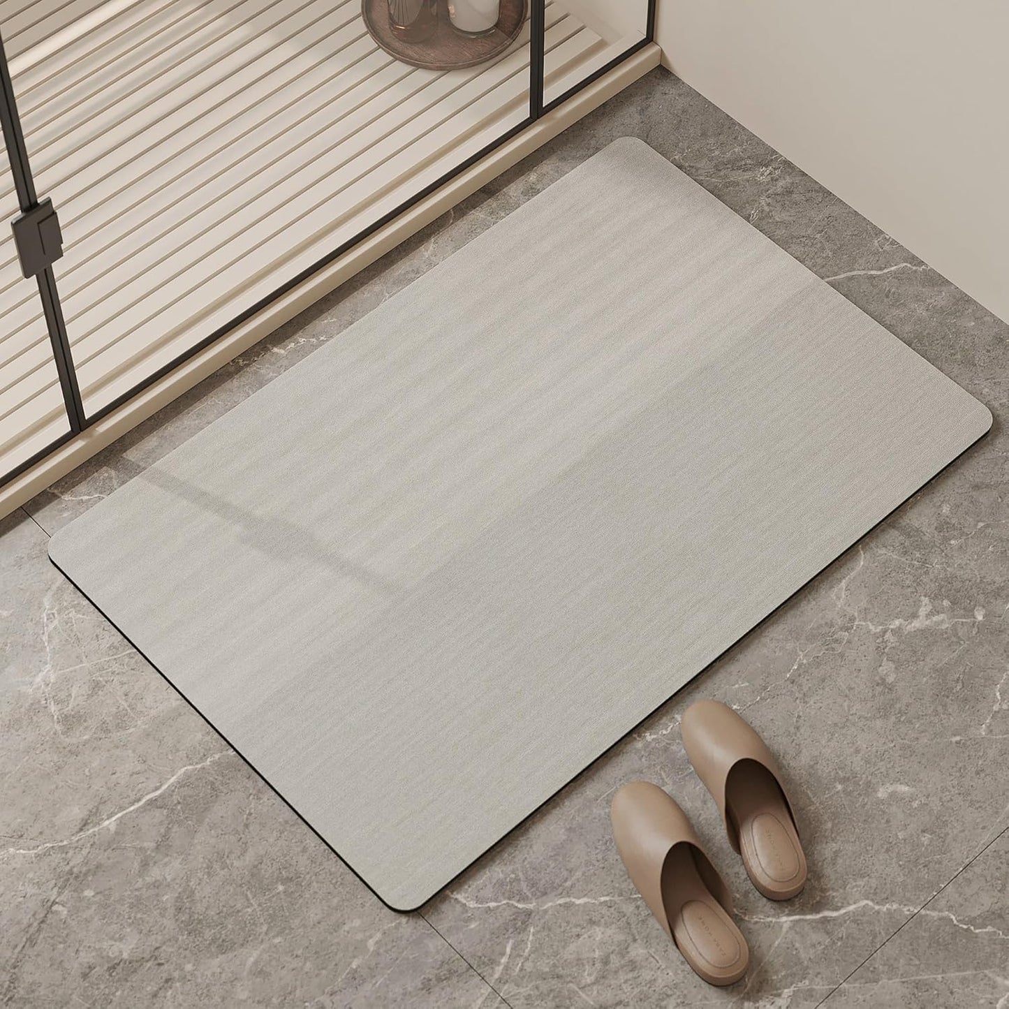 Mecko Bath Mat Rug, Rubber Non-Slip Quick Dry Absorbent Thin Bathroom Rugs Fit Under Door Bathroom Floor Mats-Shower Rug for in Front of Bathtub, Sink, Shower Room(Light Grey,16"x24")